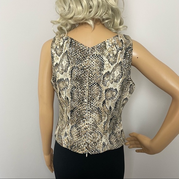 Vintage Lined Animal Print Tank Top with Back Zip-Up - Picture 4 of 10